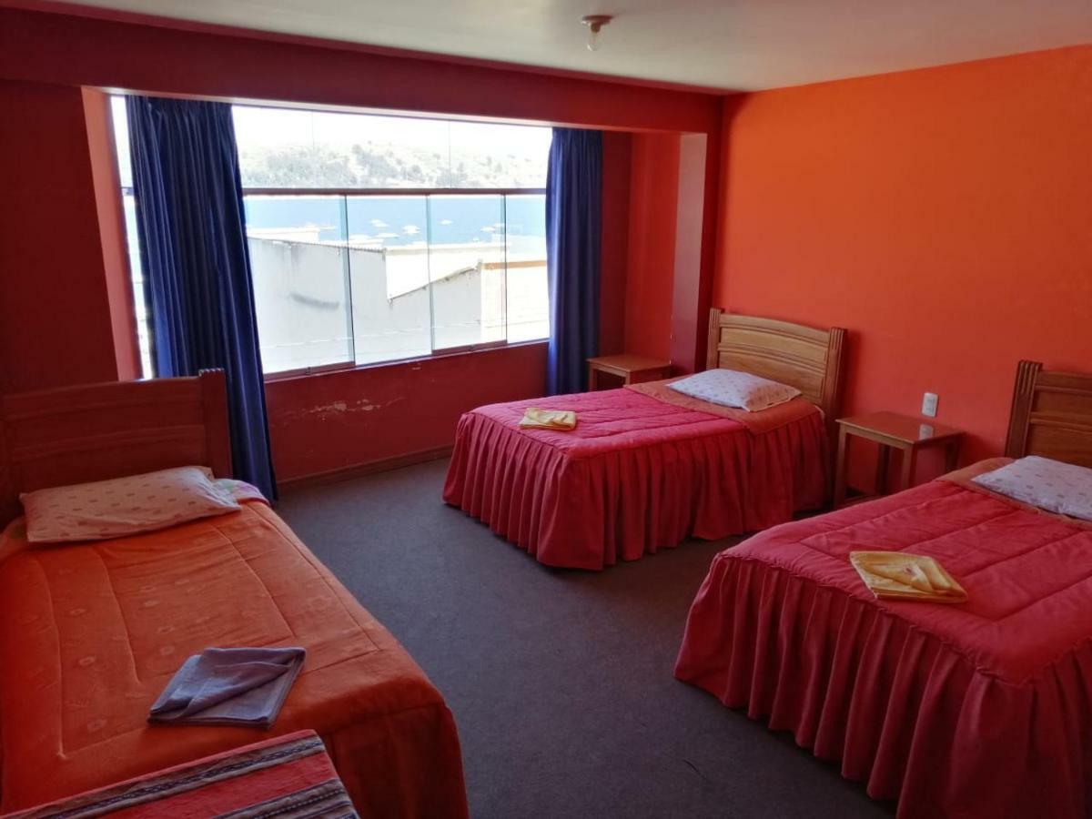 Estrella Del Lago Hotel Копакабана Екстериор снимка